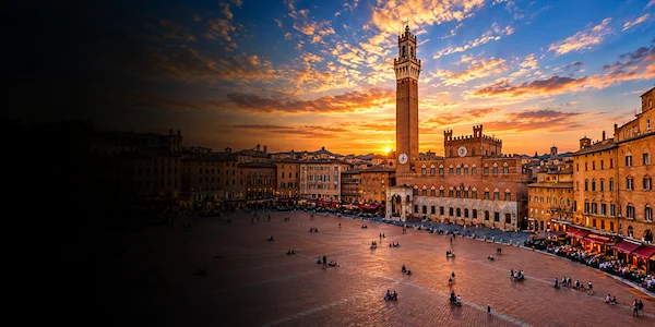 Malpensa to Siena private transfer with view of Piazza del Campo